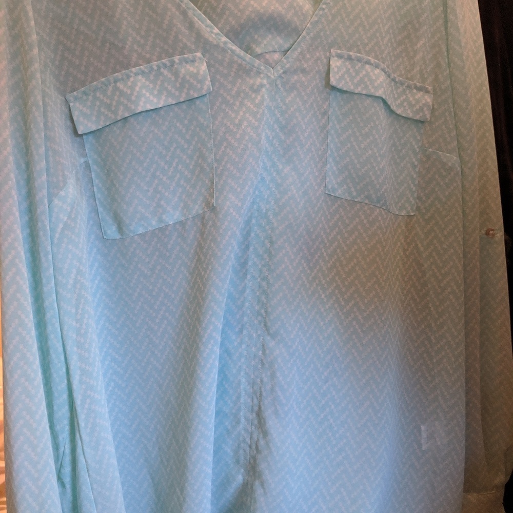 Dress shirt. Candies Junior full or 3/4 length slv